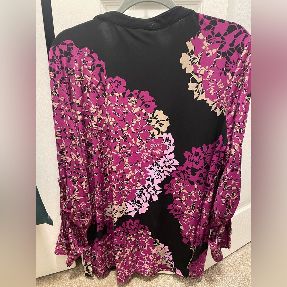 Dana Buchman blouse Size XL